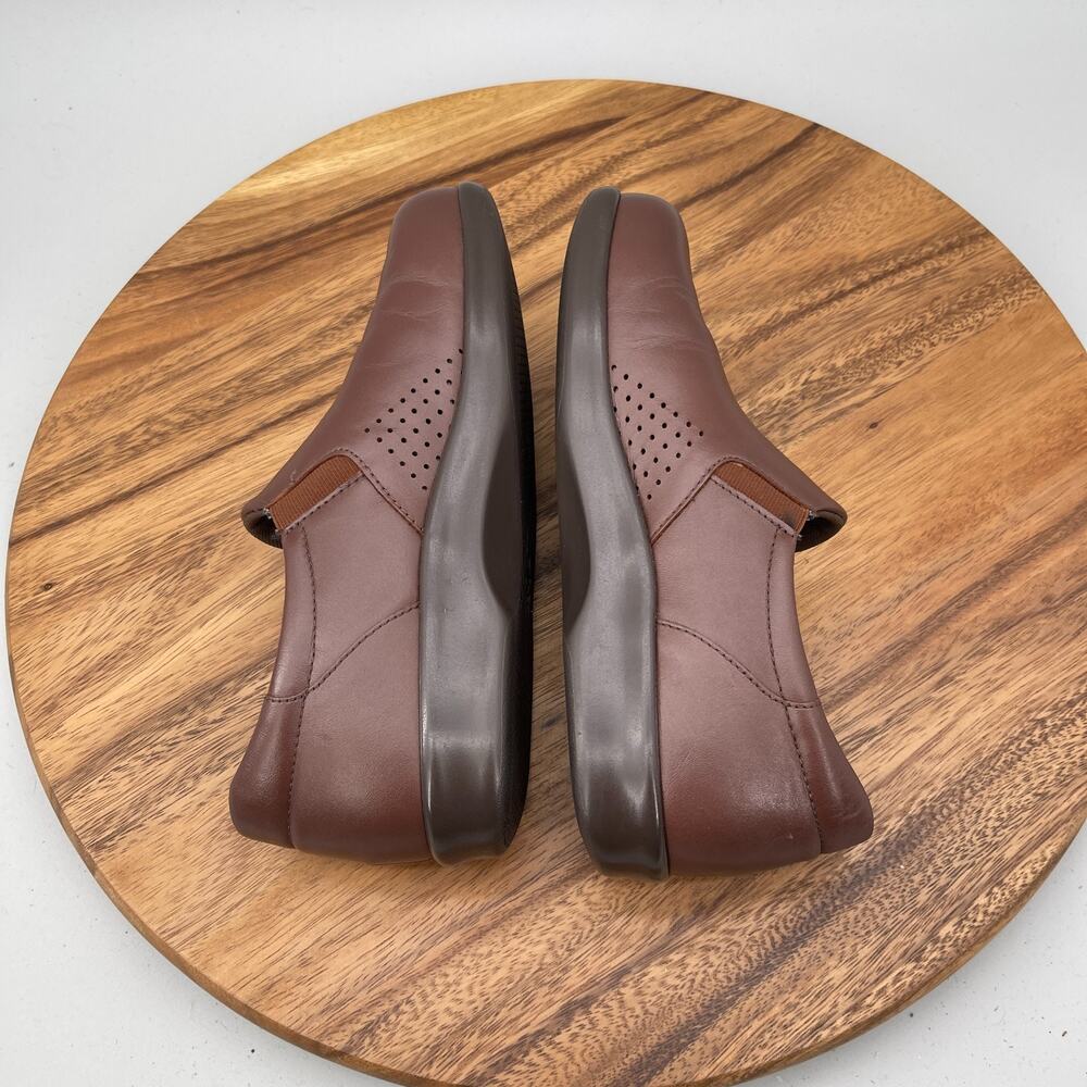 SAS Shoes Womens Size 5.5 M Brown Leather Casual Comfort Walking Slip On Loafer - Picture 6 of 9
